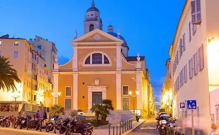 De Charme Centre Historique Ajaccio *